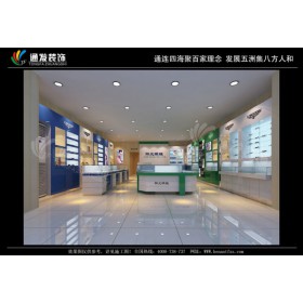 眼鏡店裝修要裝出滿意的效果眼鏡展柜需要定制生產(chǎn)